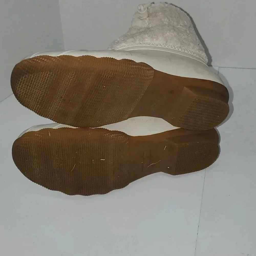 Sperry Cream Saltwater Sherpa Side Zip Women's Size 7